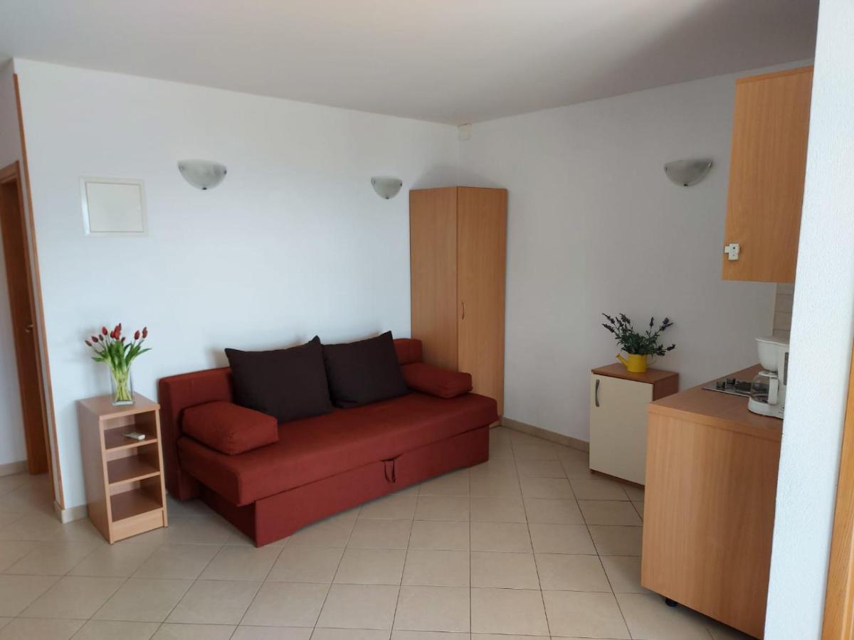 Apartments Neva Makarska Exterior foto