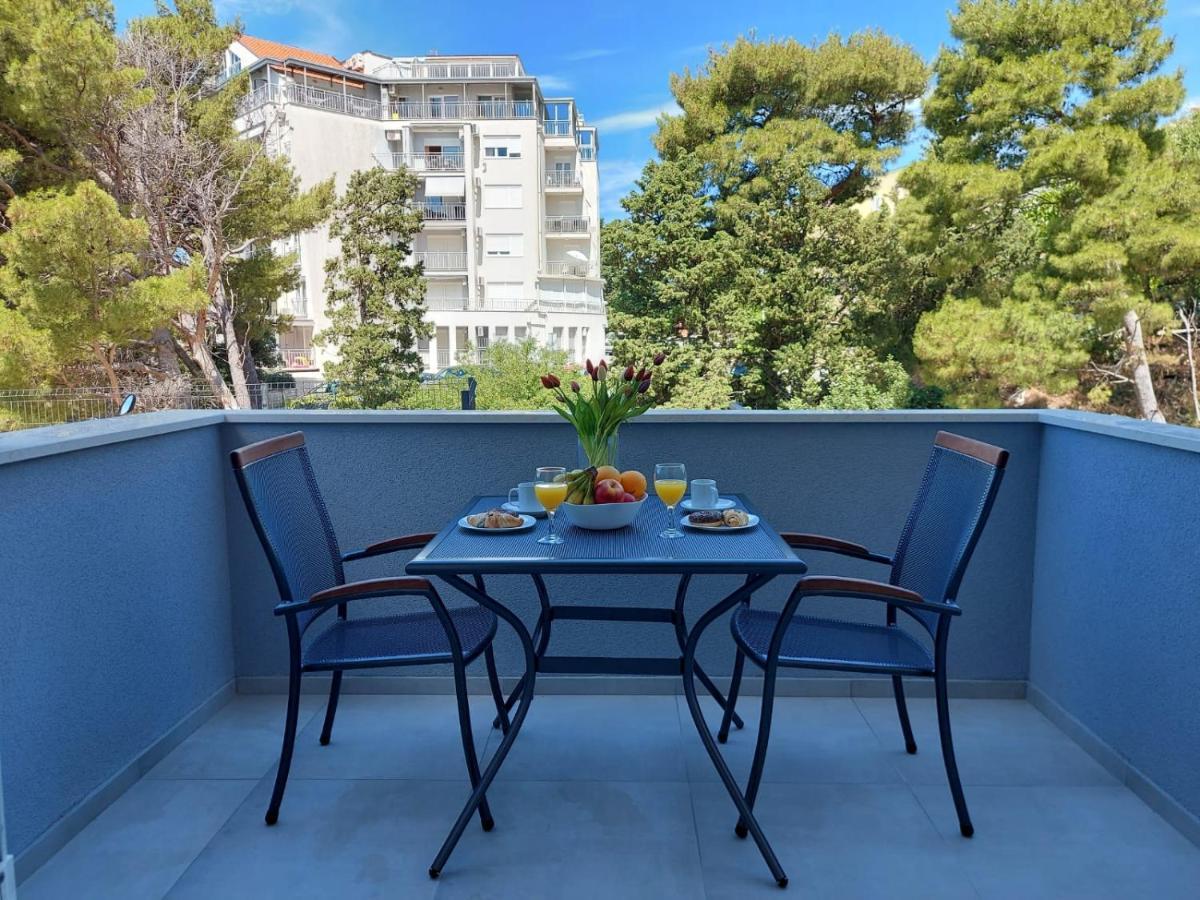 Apartments Neva Makarska Exterior foto