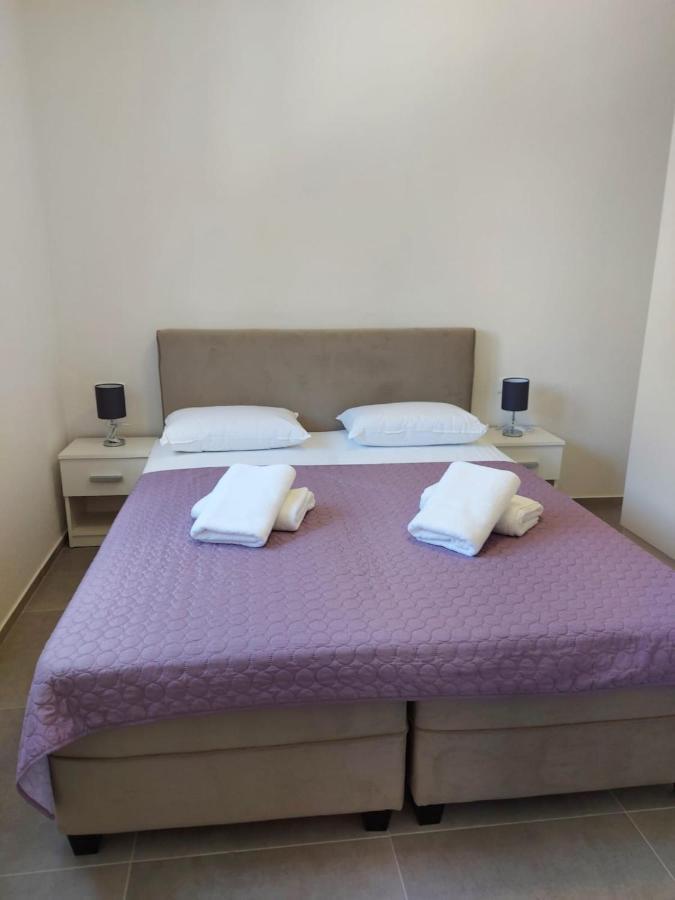 Apartments Neva Makarska Exterior foto