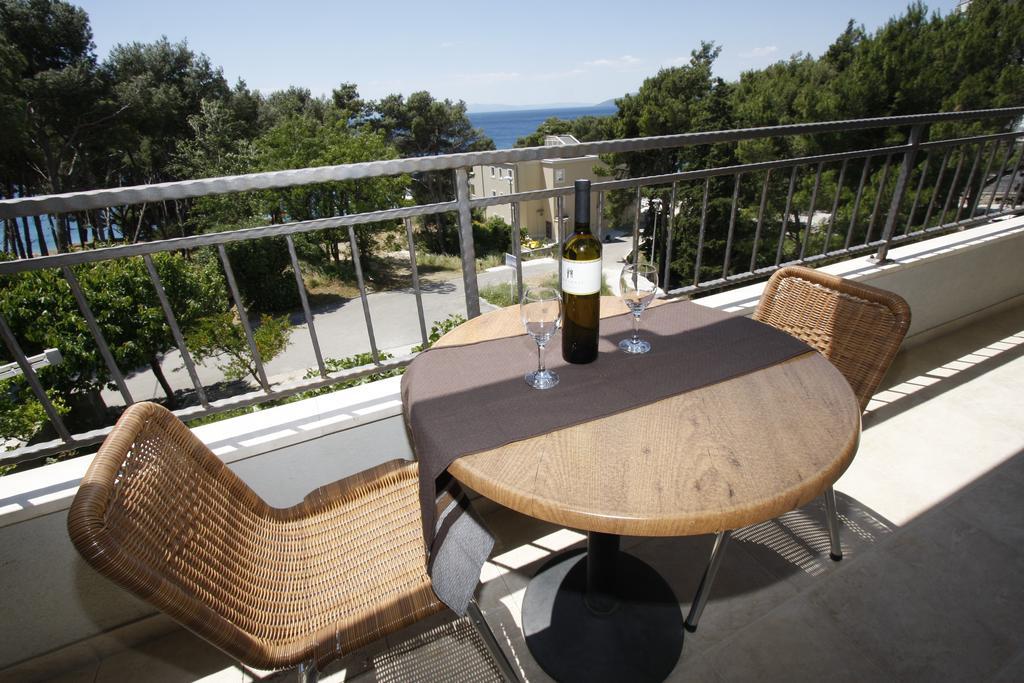 Apartments Neva Makarska Exterior foto