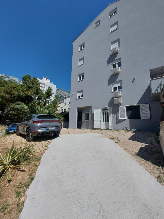 Apartments Neva Makarska Exterior foto